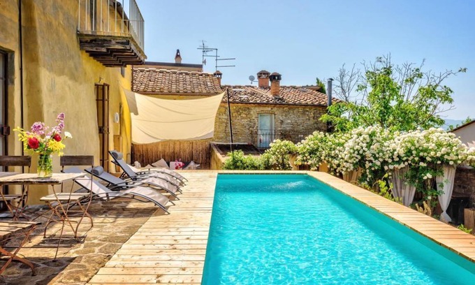 Ponte Buriano Apartment | 350 m² Apartment ∙ 3 bedrooms ∙ 6 guests