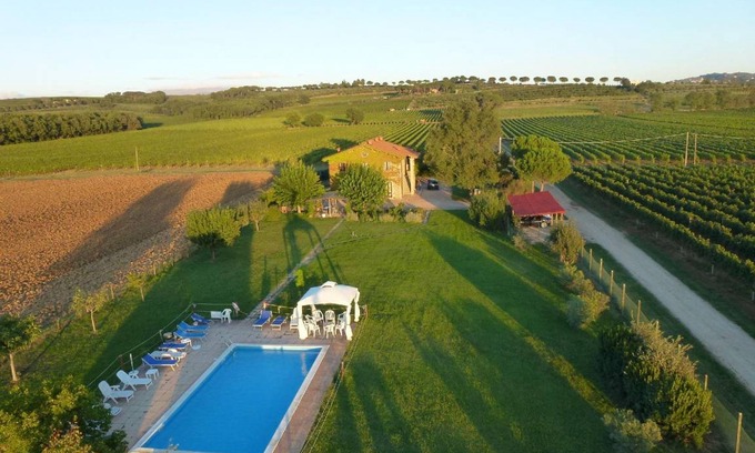 Torgiano House | 350 m² House ∙ 7 bedrooms ∙ 14 guests