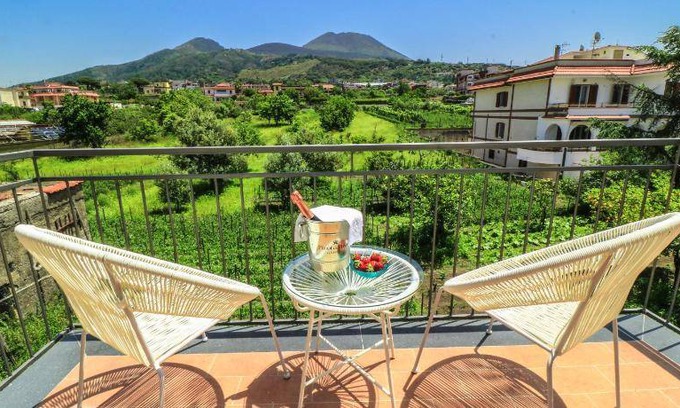 Ercolano Bed & Breakfast | 40 m² Bed and breakfast ∙ 4 guests
