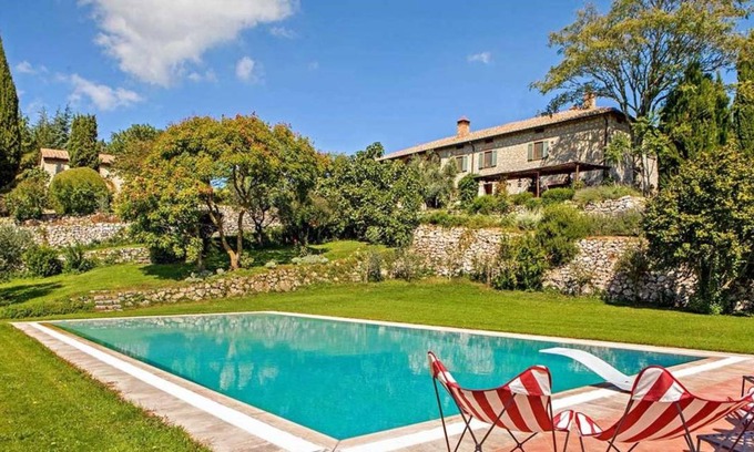 Sarteano Villa | 400 m² Villa ∙ 6 bedrooms ∙ 12 guests