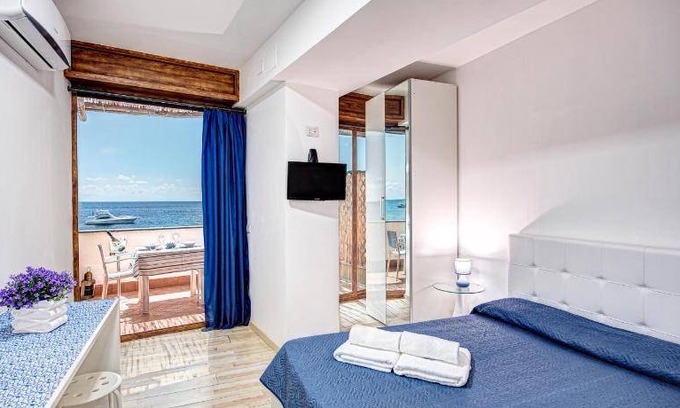 Marina del Cantone Apartment | 45 m² Serviced apartment ∙ 2 bedrooms ∙ 6 guests