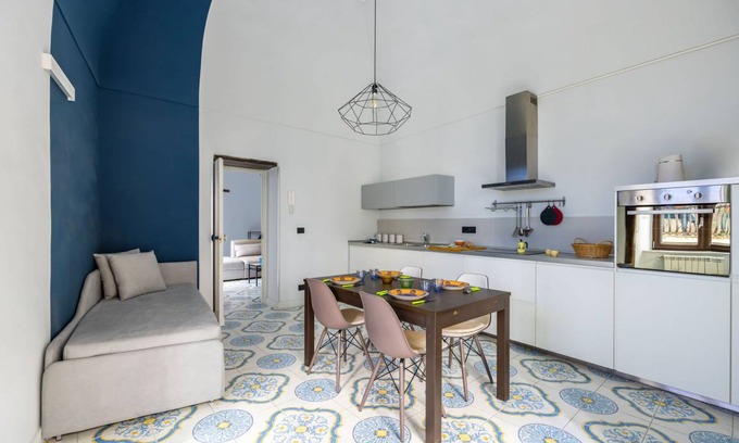 Quartieri Spagnoli Apartment | 50 m² Apartment ∙ 1 bedroom ∙ 4 guests