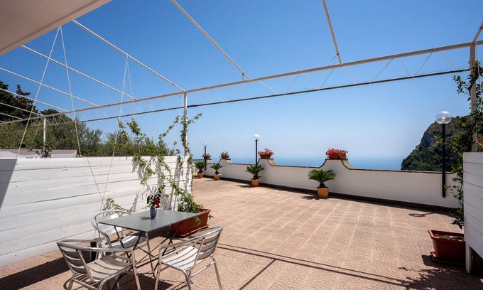 Nerano Apartment | 50 m² Apartment ∙ 1 bedroom ∙ 2 guests