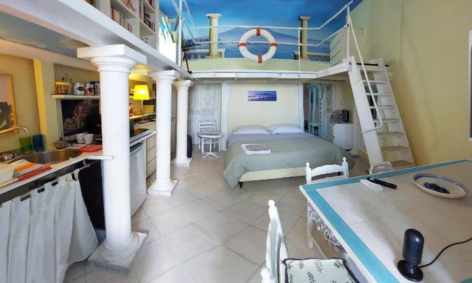 Portici House | 50 m² House ∙ 2 bedrooms ∙ 4 guests