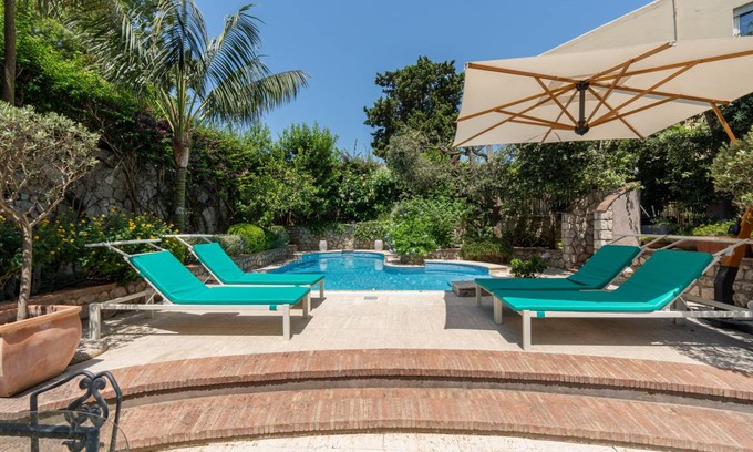Capri Villa | 500 m² Villa ∙ 5 bedrooms ∙ 10 guests