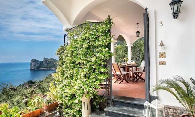 Sirenuse Apartment | 70 m² Apartment ∙ 2 bedrooms ∙ 4 guests