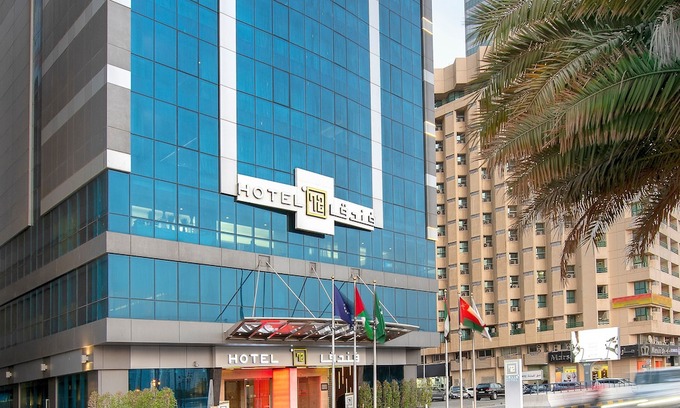Al Majaz Hotel | 72 Hotel