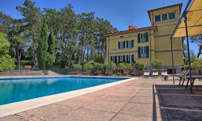 Ponte Buriano Villa | 750 m² Villa ∙ 6 bedrooms ∙ 12 guests