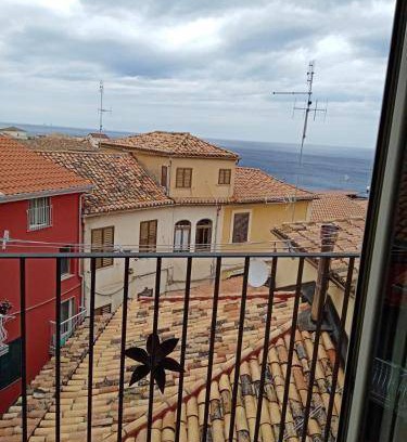 Pizzo Apartment | 80 m² Apartment ∙ 2 bedrooms ∙ 3 guests