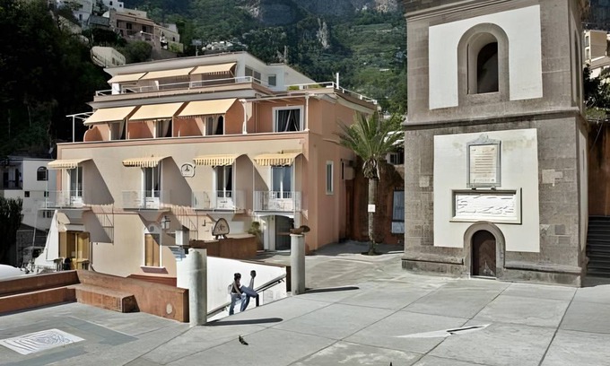 Positano City Centre Apartment | 80 m² Serviced apartment ∙ 2 bedrooms ∙ 7 guests