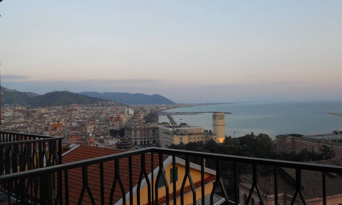 Historical Downtown Salerno Apartment | 85 m² Apartment ∙ 2 bedrooms ∙ 2 guests