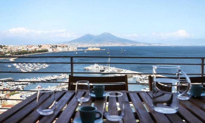 Mergellina Apartment | 90 m² Apartment ∙ 2 bedrooms ∙ 6 guests