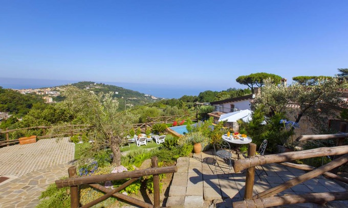 Sorrento House | 90 m² House ∙ 2 bedrooms ∙ 5 guests
