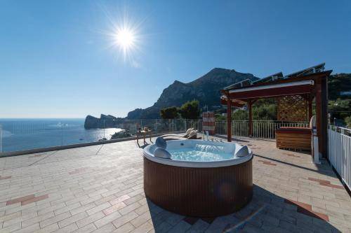 Sirenuse House | 90 m² House ∙ 3 bedrooms ∙ 6 guests