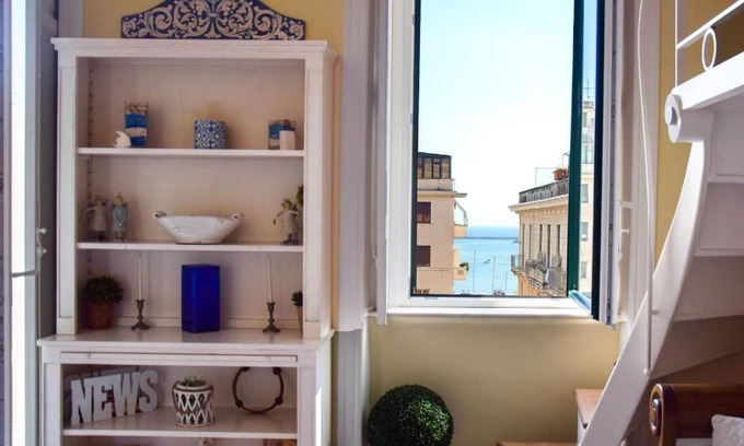Historical Downtown Salerno Bed & Breakfast | Acquablu Charme Suites - B&B Salerno