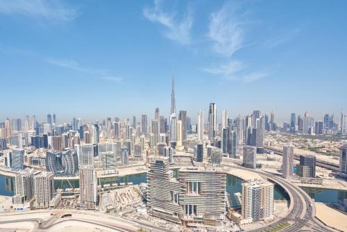 Business Bay Apartment | Aliving Superior 3BR Paramount Towers Business Bay -6104