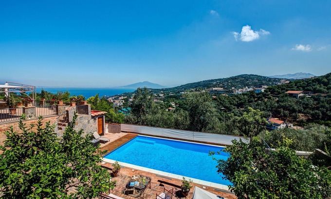 Schiazzano Villa | Antica Limonaia - Beautiful Mediterranean Villa