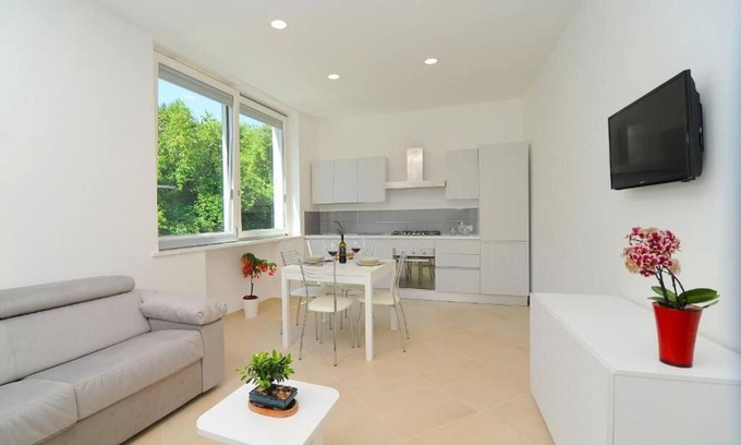 Sant'Agata sui Due Golfi Apartment | Apartment Il Castello - Relais The two coasts