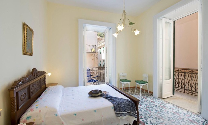 Vietri sul Mare Apartment | Appartamento a Vietri sul mare ID 3054