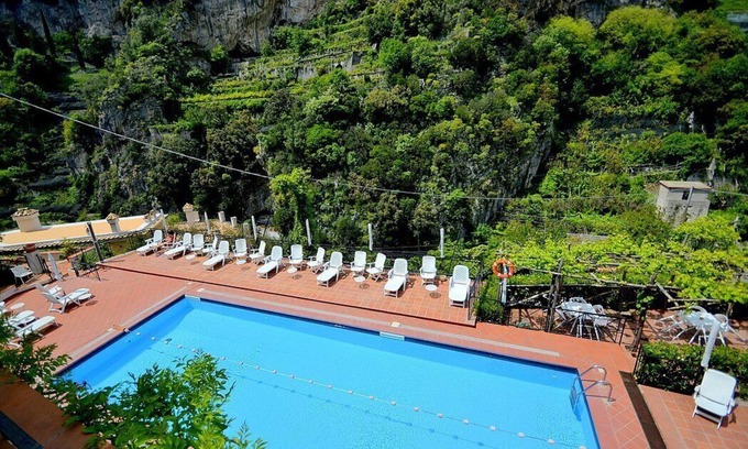 Ravello House | Appartamento Ulisse G: A characteristic cottage surrounded by the greenery.