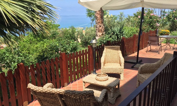 Paola Bed & Breakfast | B&B Colle degli Ulivi