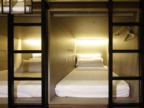 Al Mankhool Hostel | Best Hostel near Sharaf DG metro