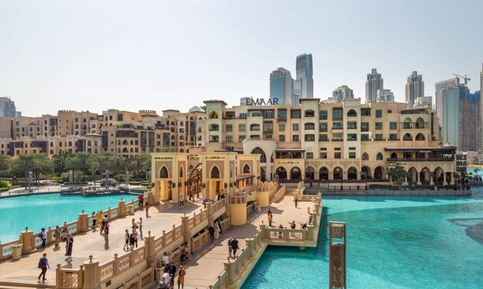 Downtown Dubai Apartment | Bright 1BR Apt in Downtown with Large Balcony