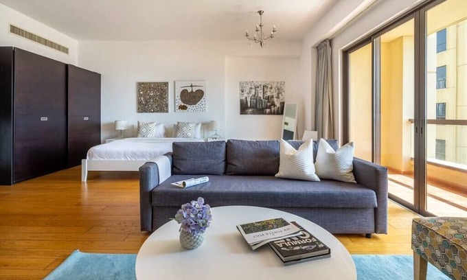 Dubai Marina Apartment | Bright Beautiful Studio in JBR with Full Sea View