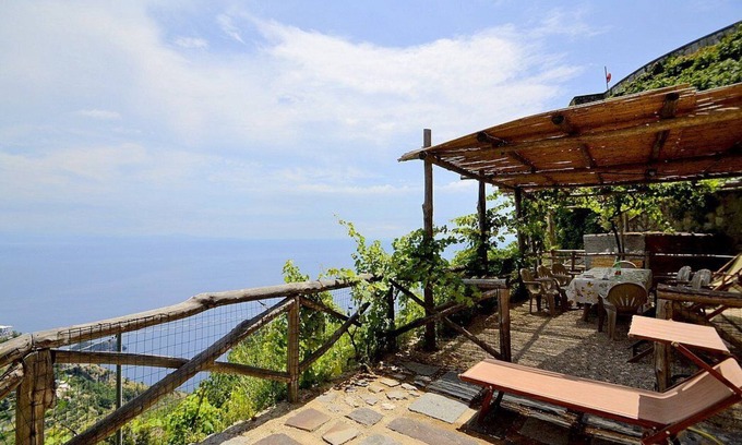 Furore House | Casa Alcea: A characteristic and welcoming three-story independent house made of stone, with Free WI-FI.
