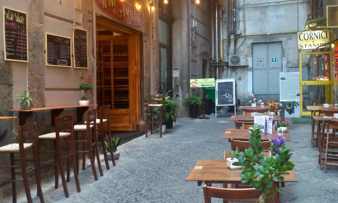 Quartieri Spagnoli Bed & Breakfast | Casa Mariella