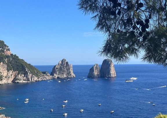 Marina Piccola Apartment | Casa vista Faraglioni Capri 2
