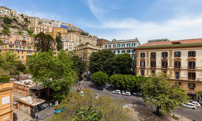 Chiaia Apartment | Casamedeo Guest House