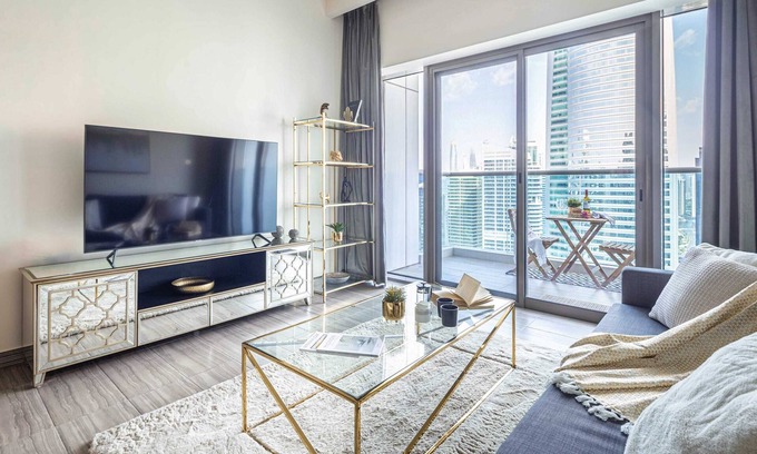 Jumeirah Lake Towers Apartment | Charming 1BR w/Partial Lake Views in JLT!