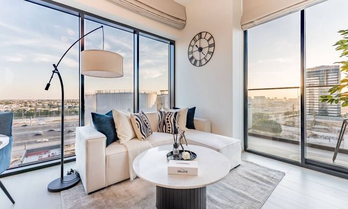 Dubai Sports City Apartment | City Views 1BR Close to Golf Course & Attractions, Binghatti Venus, Jumeirah Village Circle