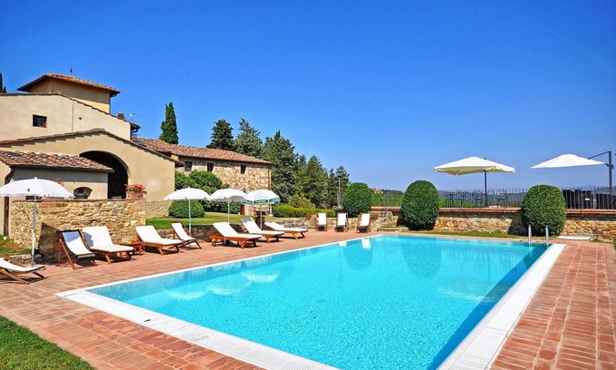 San Casciano in Val di Pesa Apartment | Cosy apartment with pool, WIFI, TV, pets allowed and panoramic view, close to Greve In Chianti