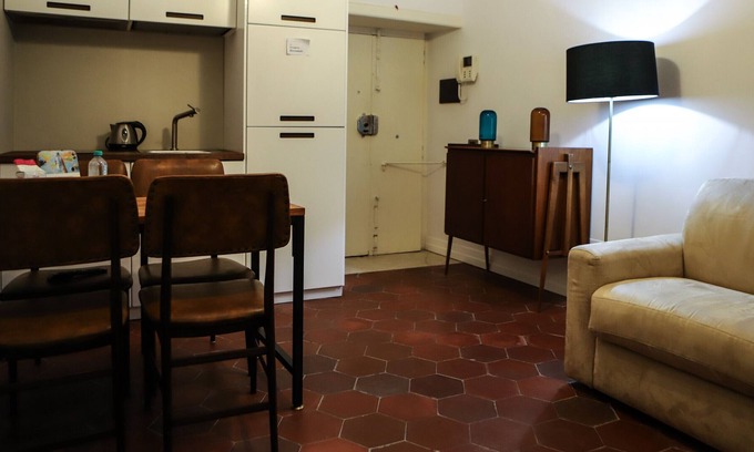San Ferdinando Apartment | Cozy Apartment at Pizzofalcone by Wonderful Italy