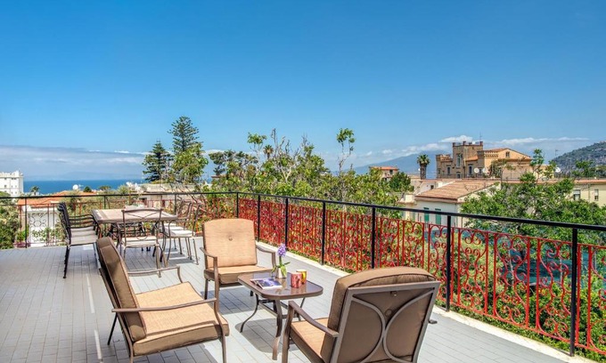 Sant'Agnello Apartment | Crawford
