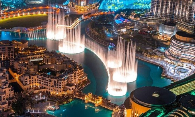 Sheikh Zayed Road Apartment | Deluxe 1 Bedroom w/Infinity Pool Near DWTC
