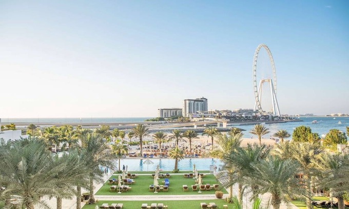 Dubai Marina Hotel | DoubleTree by Hilton Dubai Jumeirah Beach