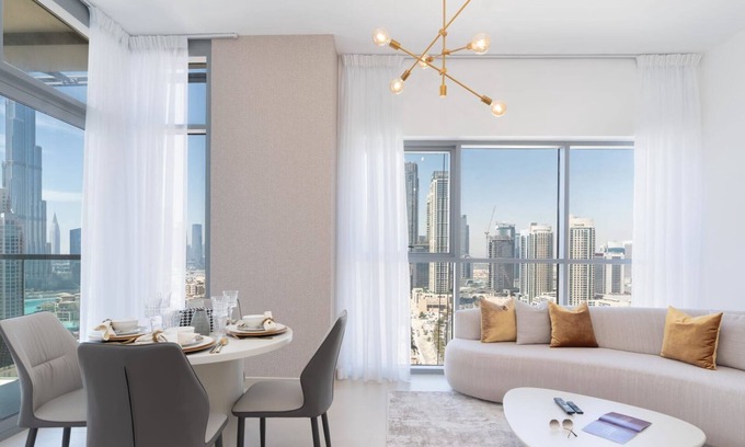 Downtown Dubai Apartment | Dream Inn - Premium Apartment with Burj Khalifa viewn