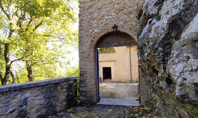 Palena Hostel | Eremo Celestiniano Madonna dell'Altare - Hostel
