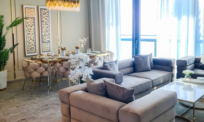 Downtown Dubai Apartment | FIRST CLASS | 2BR | Dubai Skyline & Sea view