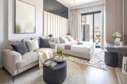 Jumeirah Village Triangle Apartment | Frank Porter - Bali Residences