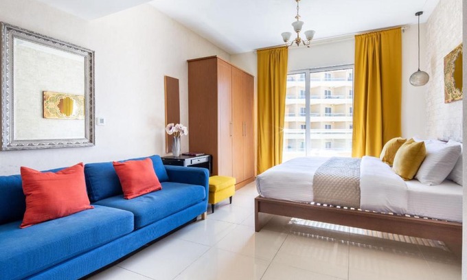 Dubai Production City Apartment | Frank Porter - Lakeside