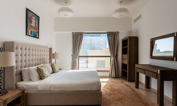 Dubai Marina Apartment | Full Marina View! 3 mins to the Beach!!