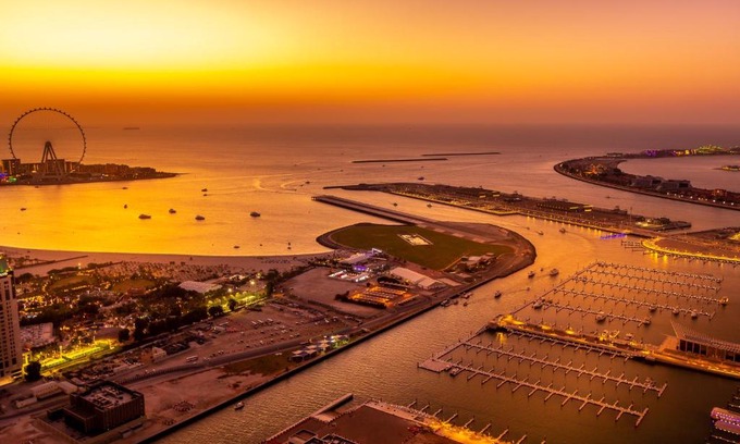Dubai Marina Apartment | Full Sea View Fantastic Apartment Princess Marina