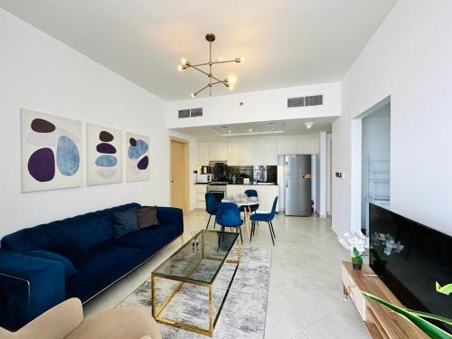 Jadaf Apartment | Fully Furnished and High Floor Unit in Al Jaddaf