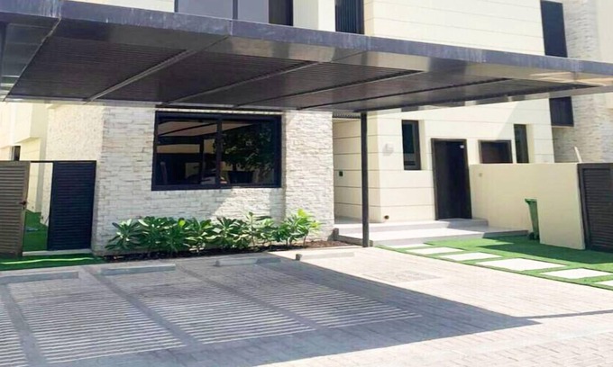 Dubai Sports City Villa | Fully upgraded 3BR Villa w/Pool