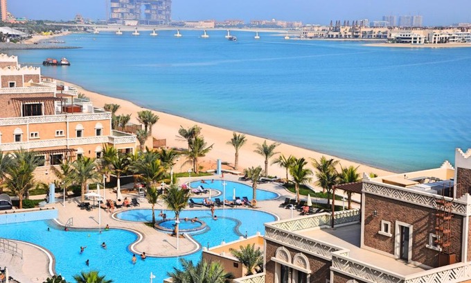 Palm Jumeirah Apartment | Gorgeous new apartment with full sea view