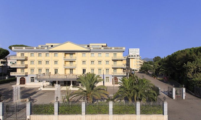 San Marco Evangelista Hotel | Grand Hotel Vanvitelli